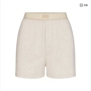 Skims boyfriend boxer shorts